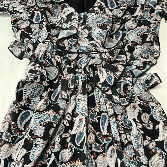 Lucca Paisley Print Tiered Maxi Dress with Side Cutouts - Picture 4 of 5